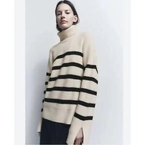 Zara Ribbed Cream & Black Striped Turtleneck Sweater - Size Small